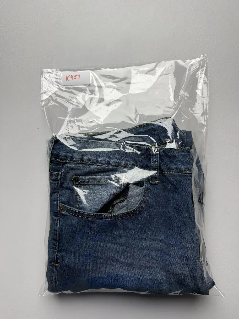 Izod Jeans Mens 36x32 Blue Med Wash Denim Regular Straight Stretch Casual